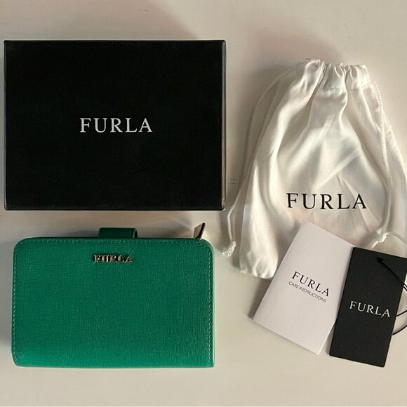 Furla Babylon M zip around leather wallet. Brand new with tags in box - Picture 1 of 5